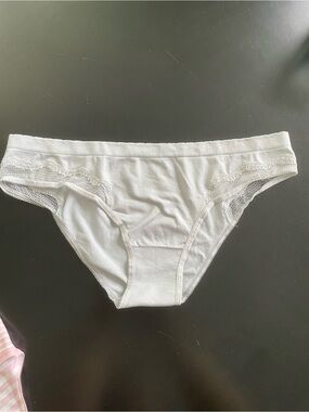 [Victoria’s Secret] Light gray cheekini Bikini Panties with Lace Trim